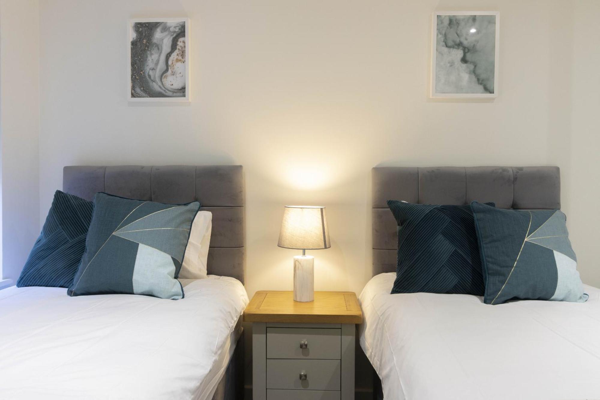 Ferienwohnung Linacre 1&2 - One And Two Bed Flat Behind The Cathedral With Free Parking And Fast Wifi Exeter Zimmer foto